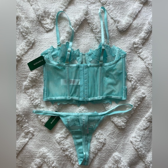 Bluebella Lingerie Set NWT - Picture 10 of 10